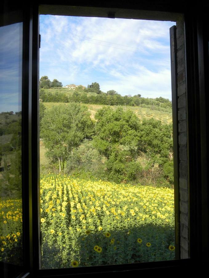 Appartamenti Verde Collina Umbra Bevagna Extérieur photo